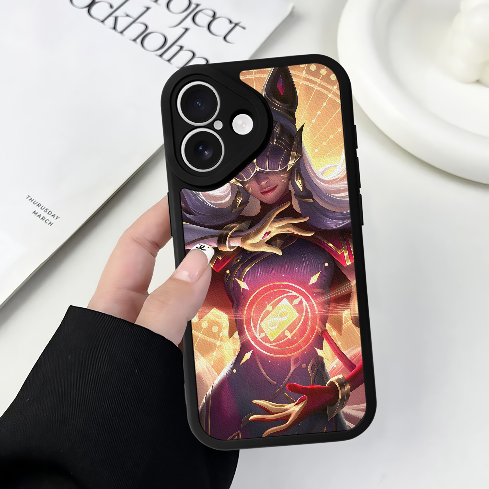 リーグ・オブ・レジェンド League of Legends LOL 【iPhone 16シリーズ対応】シリコンスマホケース（レザー調） 材質：シリコン